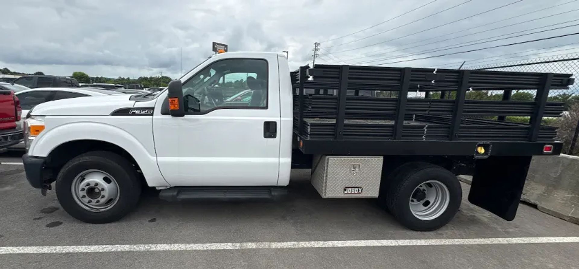 ford f-350 super duty chassis cab 2016 1FDRF3G68GED31211 image ford f-350 super duty chassis cab 2016 1FDRF3G68GED31211 image